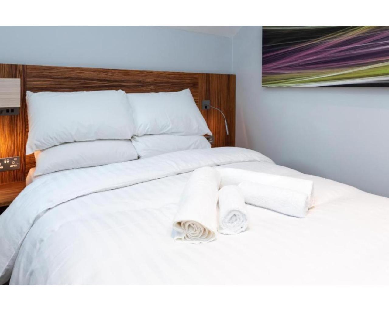 Uno Hotel Heathrow Windsor スラウ 部屋 写真